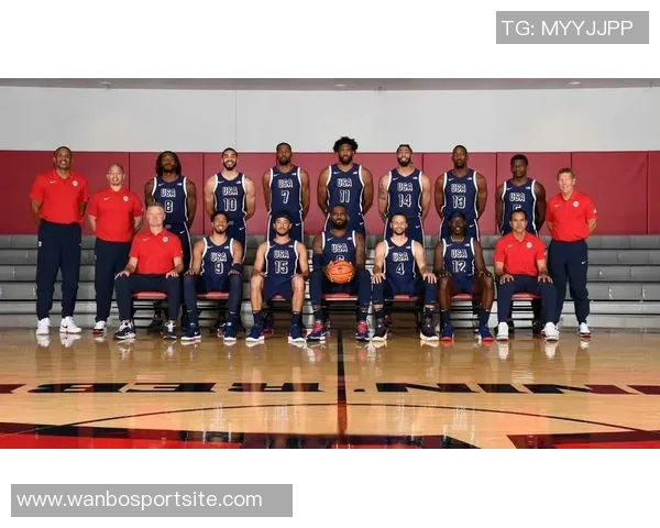 布克评论火箭五高阵容称其为模仿者联盟若成功其他球队将纷纷效仿 布克评论火箭五高阵容称其为模仿者联盟若成功其他球队将纷纷效仿