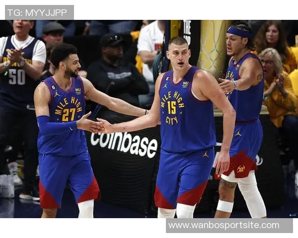 穆雷单场50分带队4胜1负约基奇同场却仅1胜4负的反差分析 穆雷单场50分带队4胜1负约基奇同场却仅1胜4负的反差分析