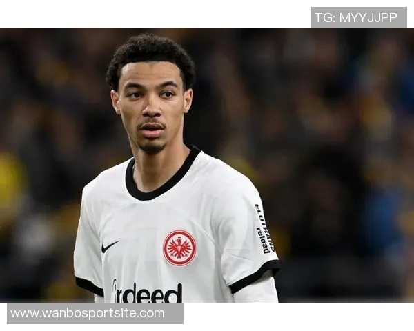 埃基蒂克身披法国队9号球衣有望首发出战引发热议